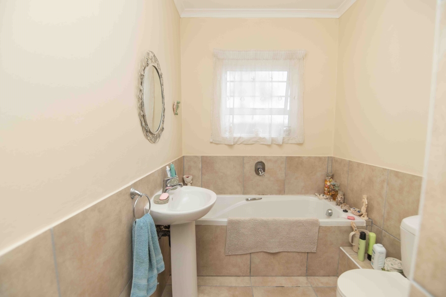 3 Bedroom Property for Sale in Parsonsvlei Eastern Cape